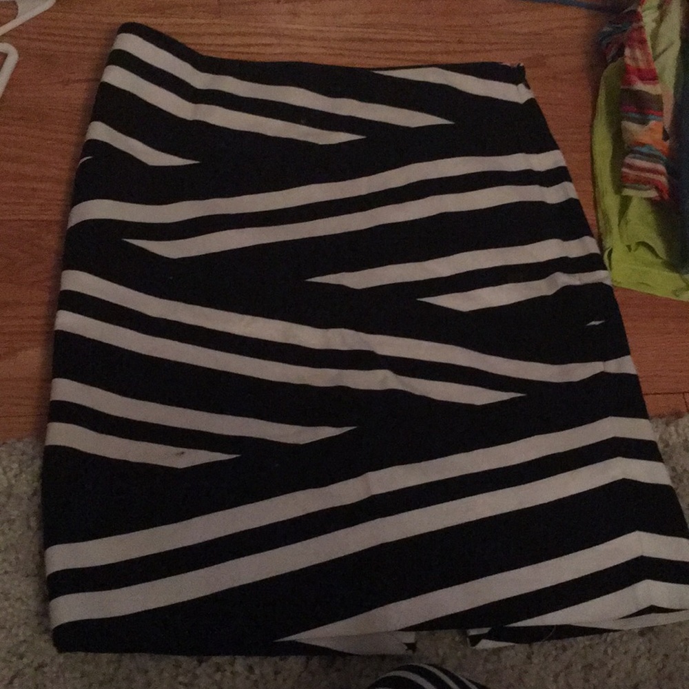 White House Black Market skirt